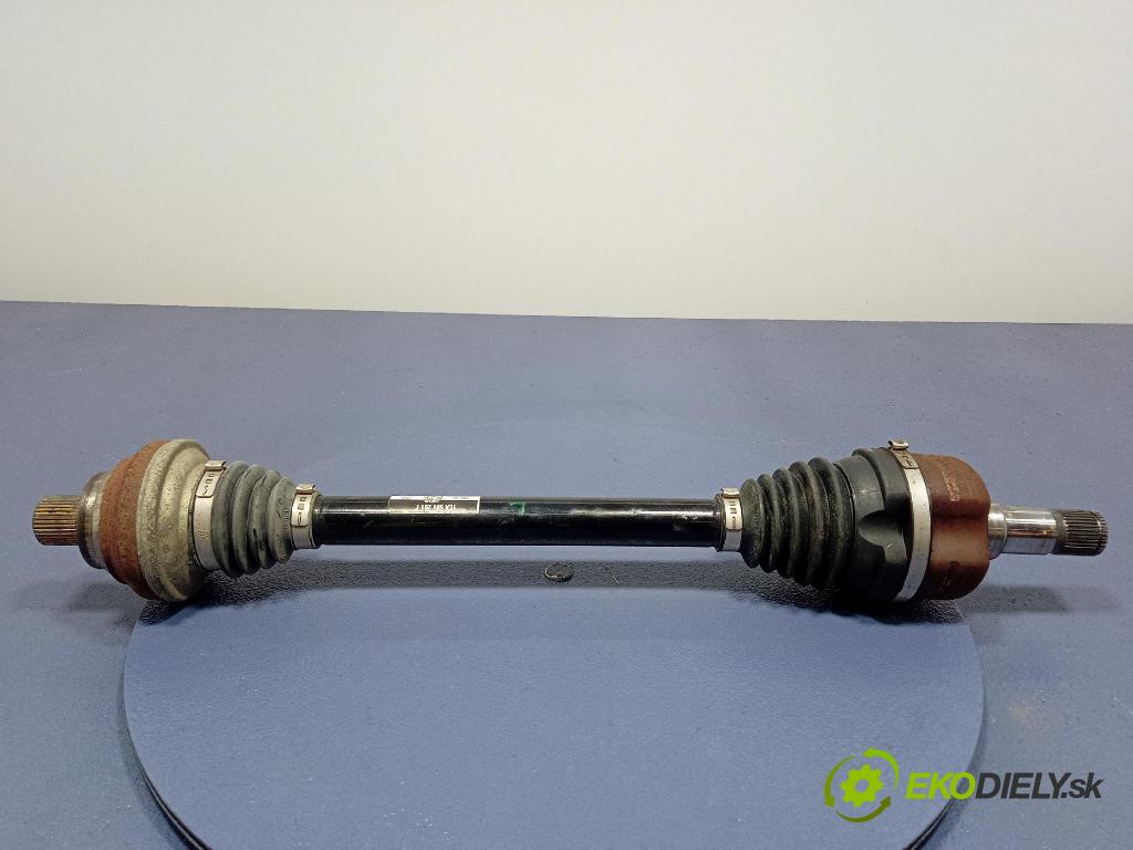 Skoda Elroq 50 2025 poloos ľavá zad 1EA501201F