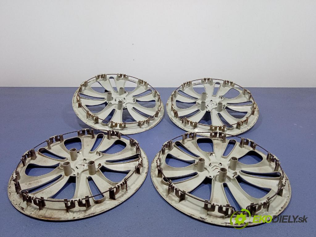 Citroen C3 2014 puklica kola: 9687730477