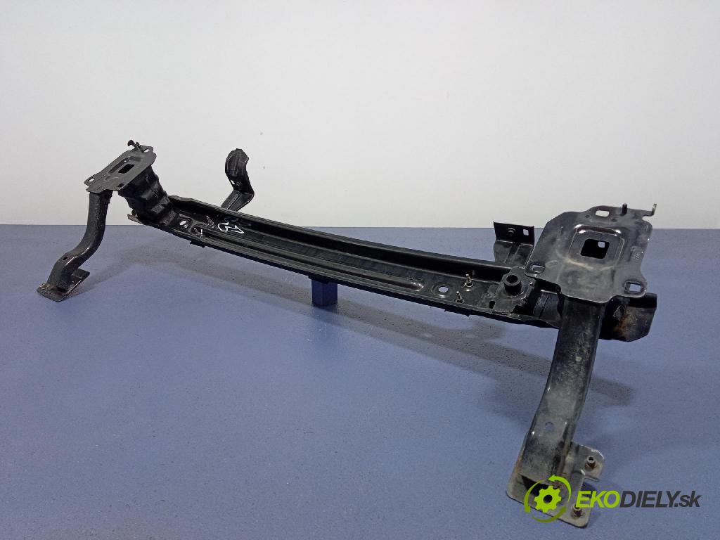 Citroen C3 2014 výztuha narazník před