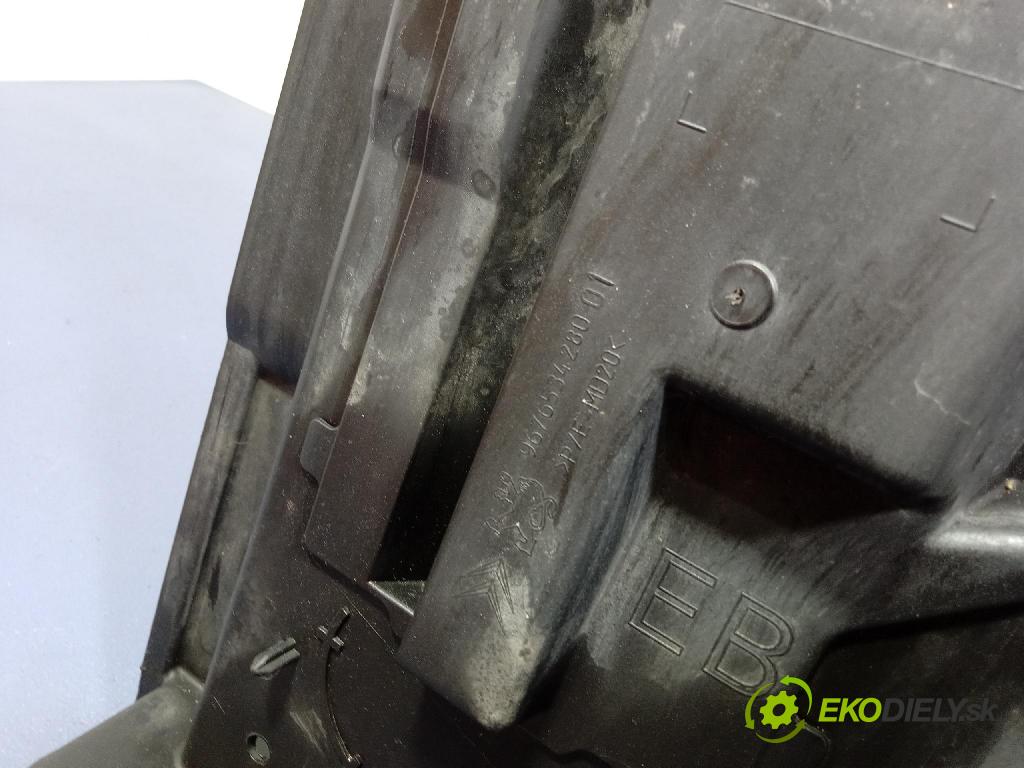 Citroen C3 2014 výstuha Predné: / pas predný 9677952180