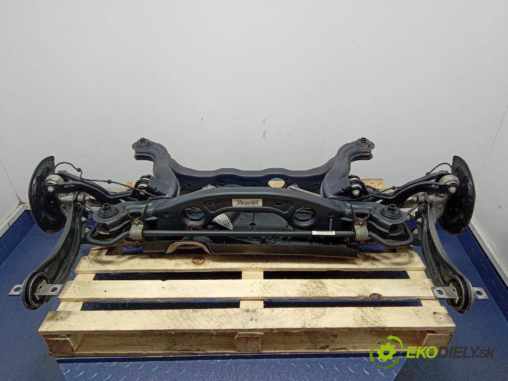 Mercedes B-Klasa 2013 výztuha Pozastavenia: Zad: A2463510401