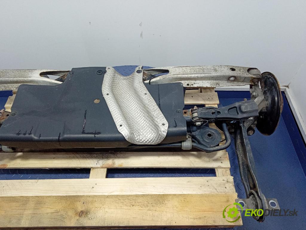 Mercedes B-Klasa 2013 výztuha Pozastavenia: Zad: A2463510401