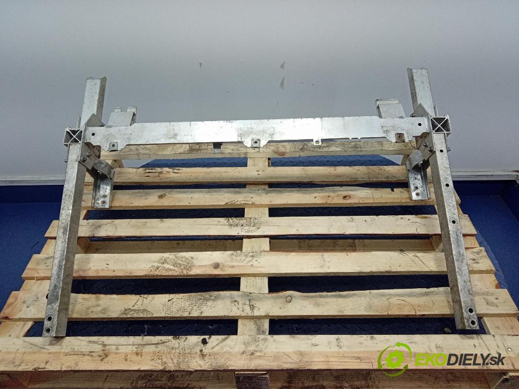 Mercedes B-Klasa 2013 výztuha Čelní / stěna Přední A2466200019