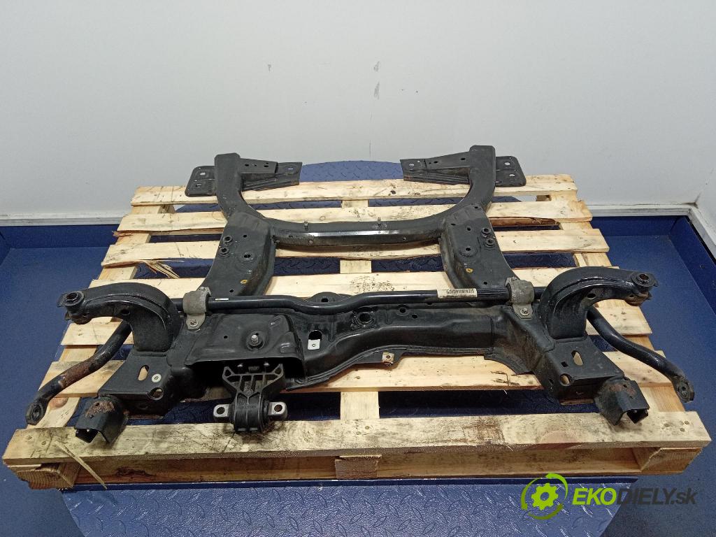 Mercedes B-Klasa 2013 přejít