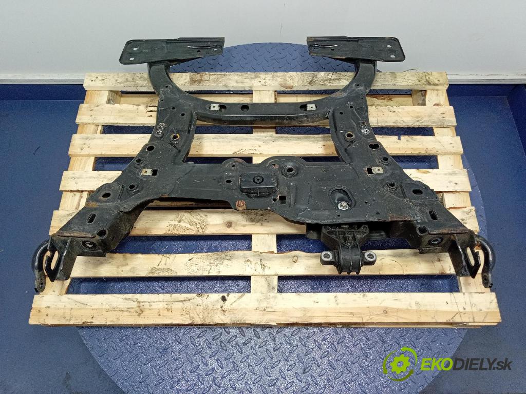 Mercedes B-Klasa 2013 přejít