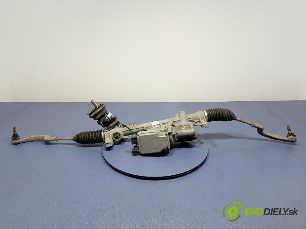 Mercedes B-Klasa 2013 Ozubené kolo: volant 6820000221