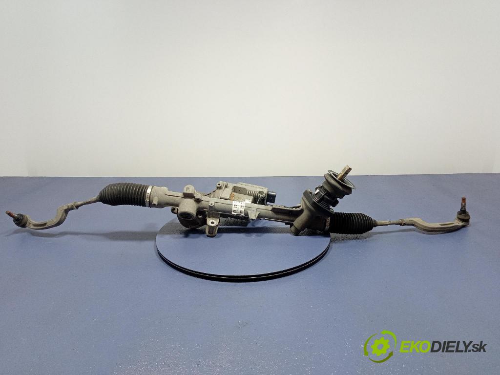 Mercedes B-Klasa 2013 Ozubené kolo: volant 6820000221