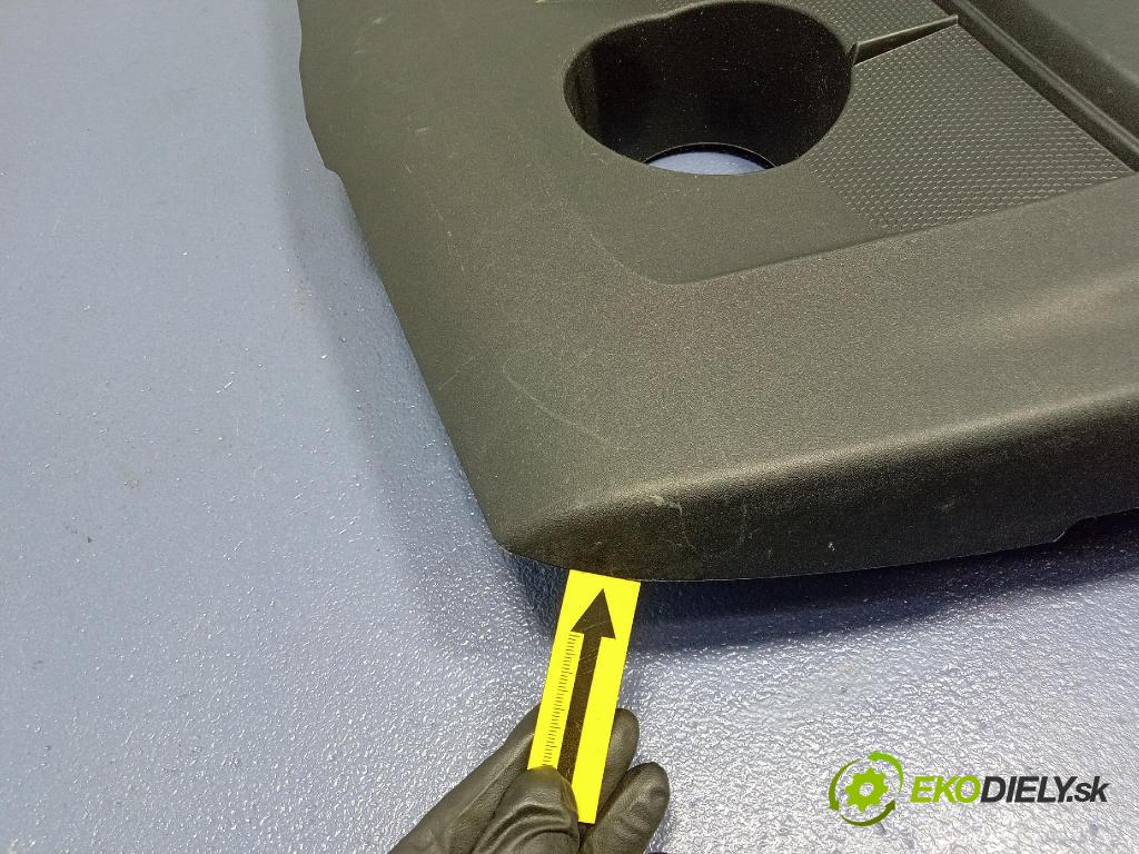 Mercedes B-Klasa 2013 kryt Motor: A6070100067