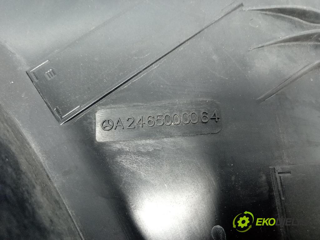 Mercedes B-Klasa 2013 Ventilátor Chladič: A2465000064