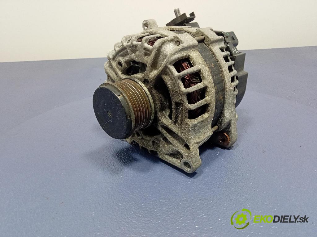 Mercedes B-Klasa 2013 Alternator A0009063822