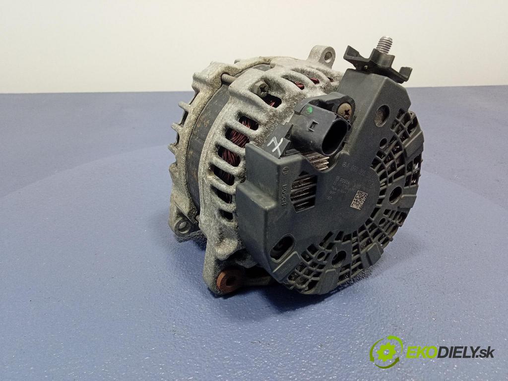 Mercedes B-Klasa 2013 Alternator A0009063822