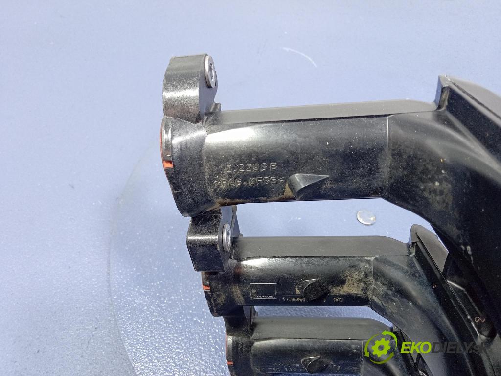 Citroen C3 2014 potrubí Sání: 9673063980