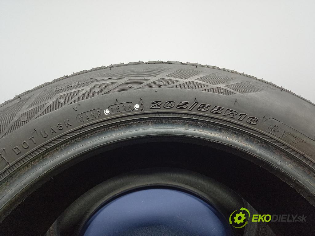 Vw Touran 2006 pneumatika ZIMA: 8807622410901