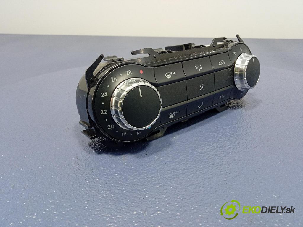 Mercedes B-Klasa 2013 Přepínač Klimatizace: Proud vzduchu A2469001708