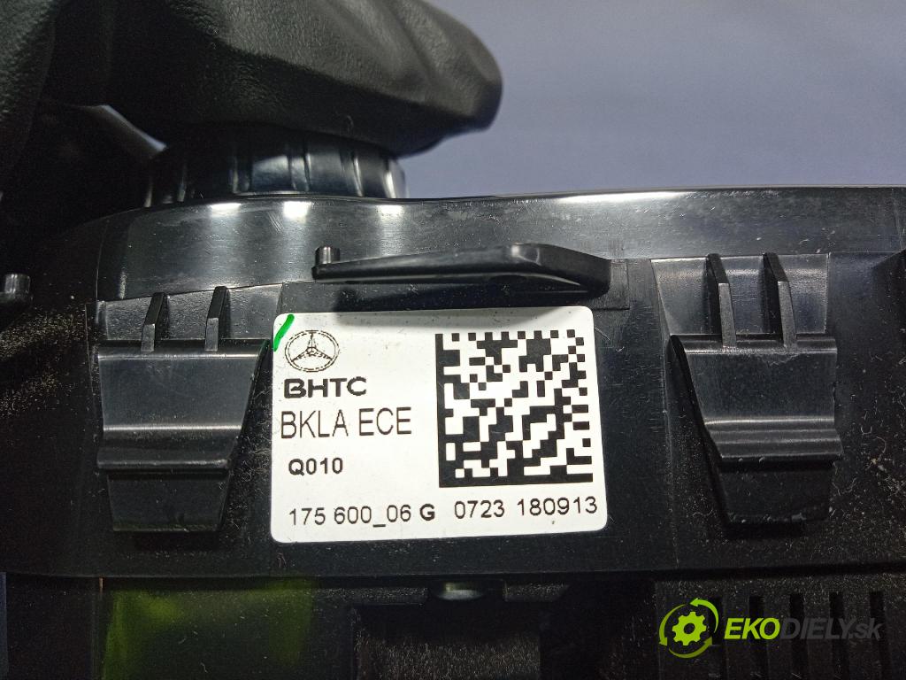 Mercedes B-Klasa 2013 Přepínač Klimatizace: Proud vzduchu A2469001708