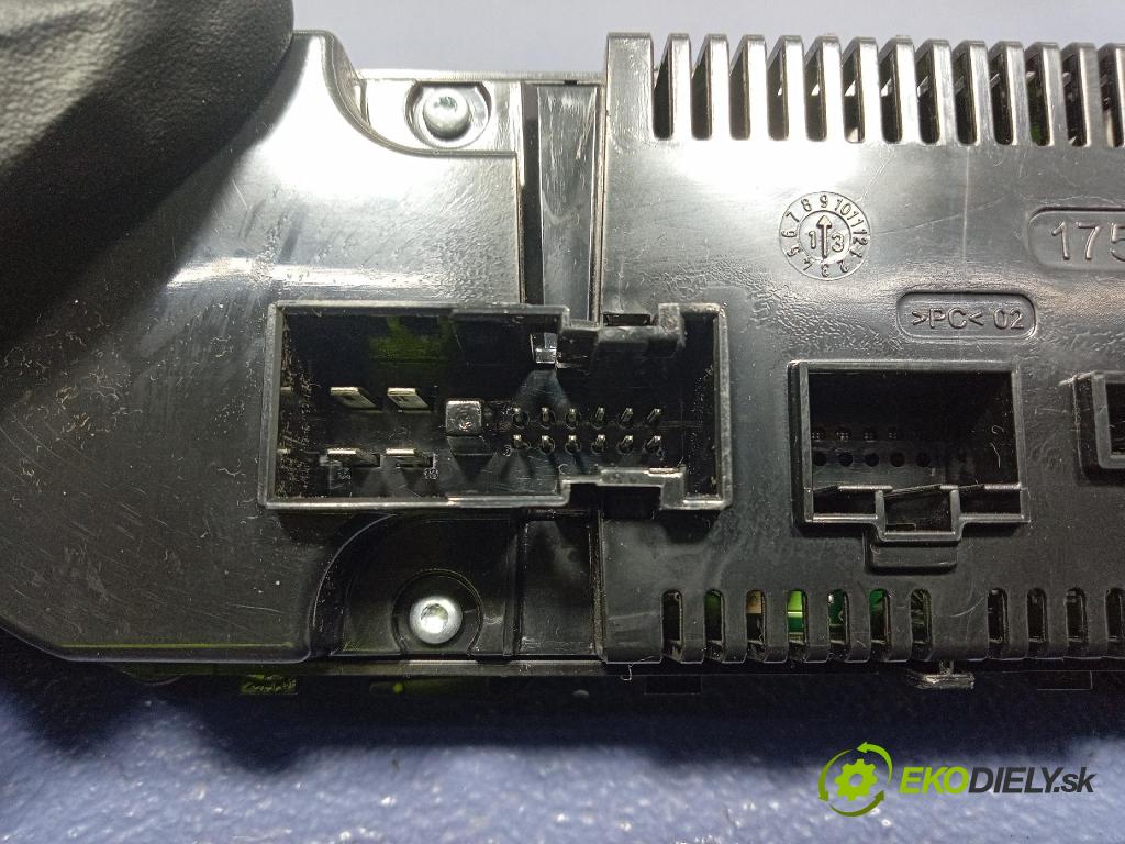 Mercedes B-Klasa 2013 Přepínač Klimatizace: Proud vzduchu A2469001708