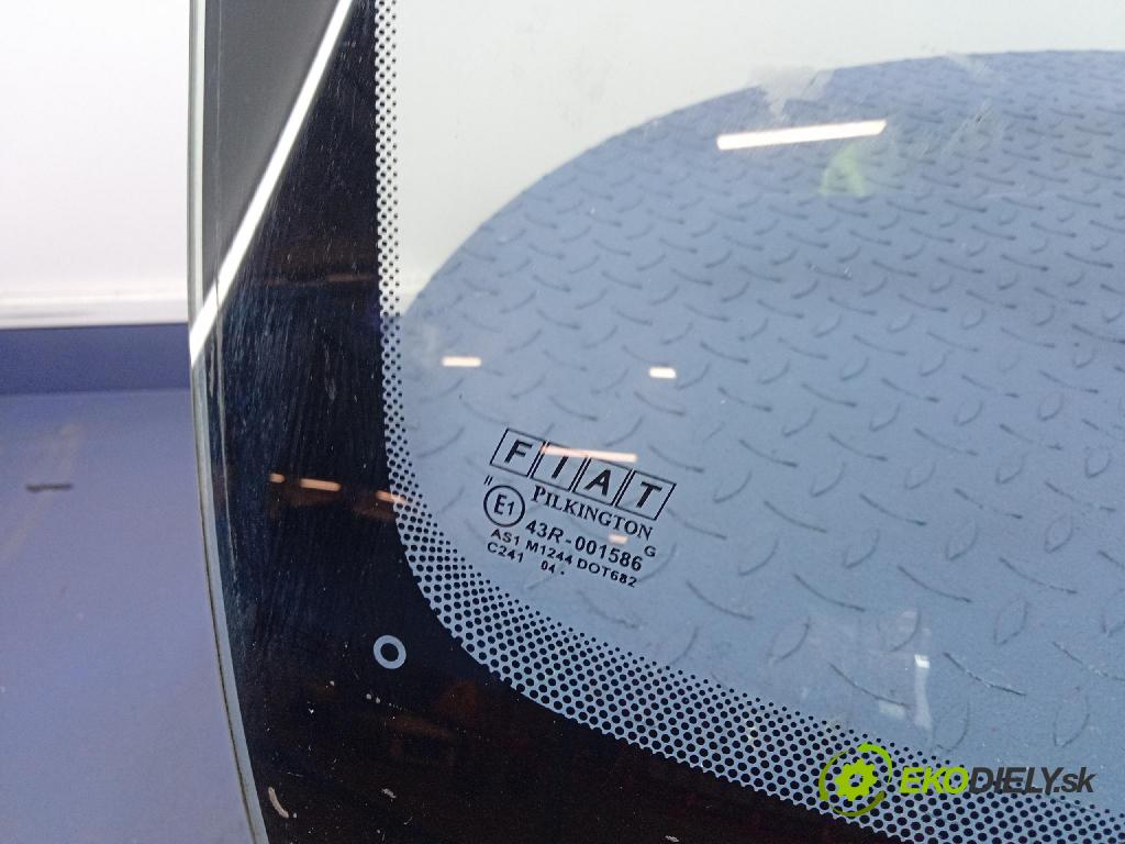 Fiat Panda 2003 sklo Predné: přední: