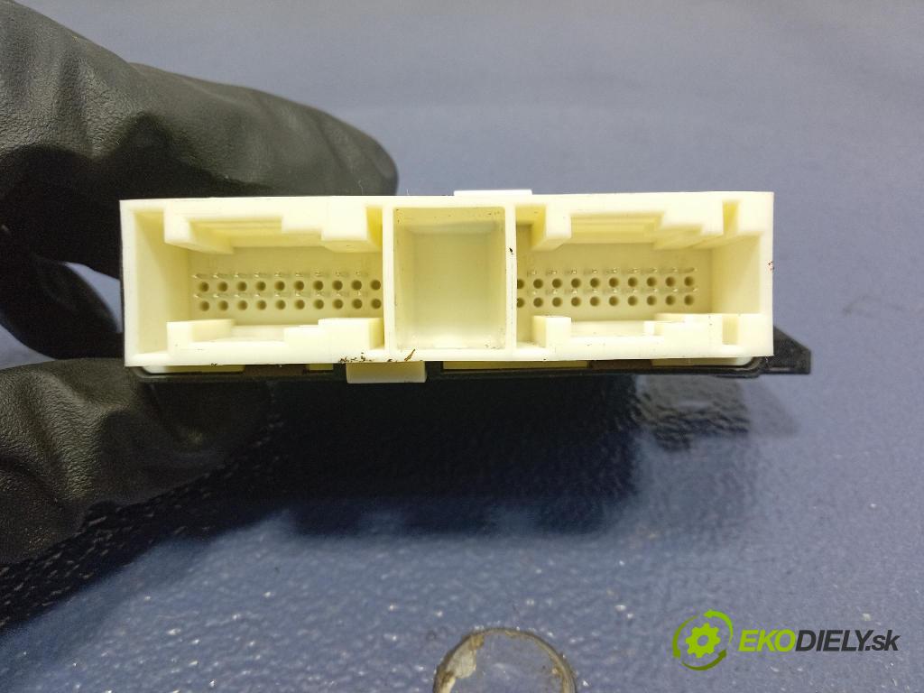 Mercedes B-Klasa 2013 řídící jednotka A2469000005