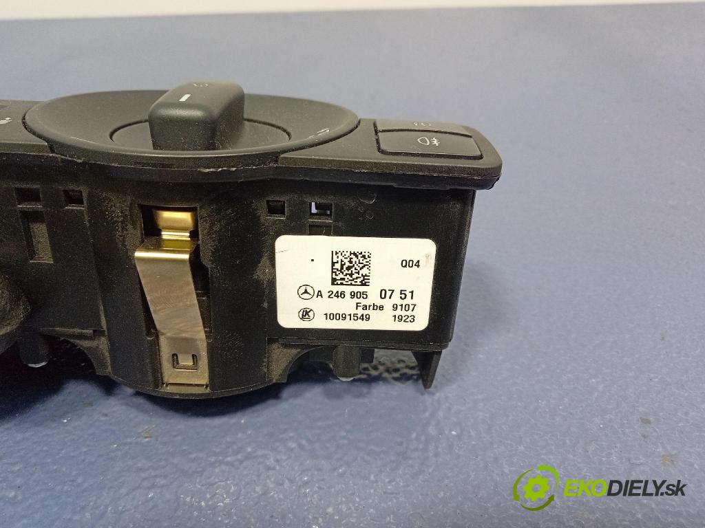 Mercedes B-Klasa 2013 Přepínač Světel: A2469050751