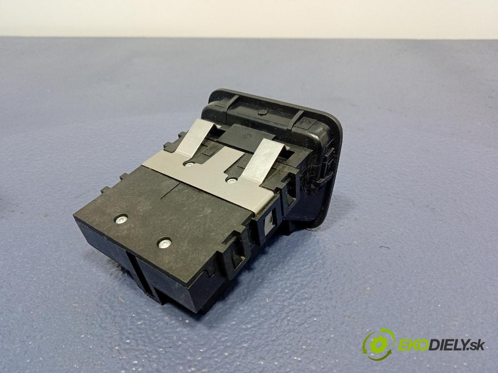 Mercedes B-Klasa 2013 Přepínač Brzda: Manuál A2469050451