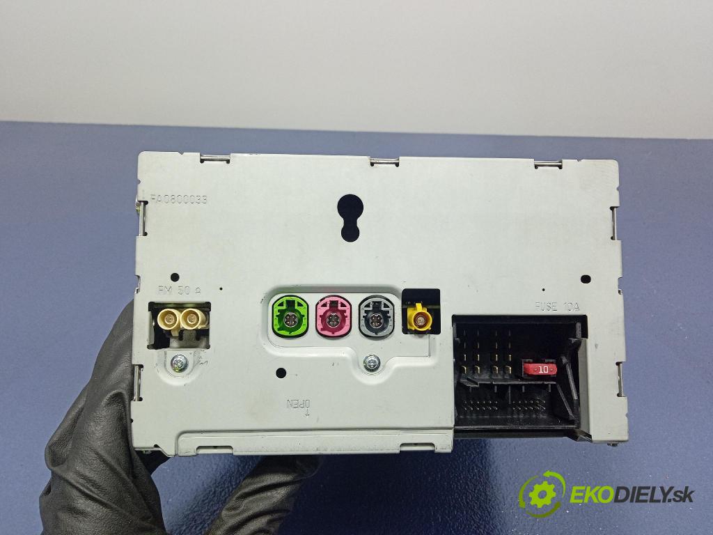 Mercedes B-Klasa 2013 Radio I Navigace: A2469000012