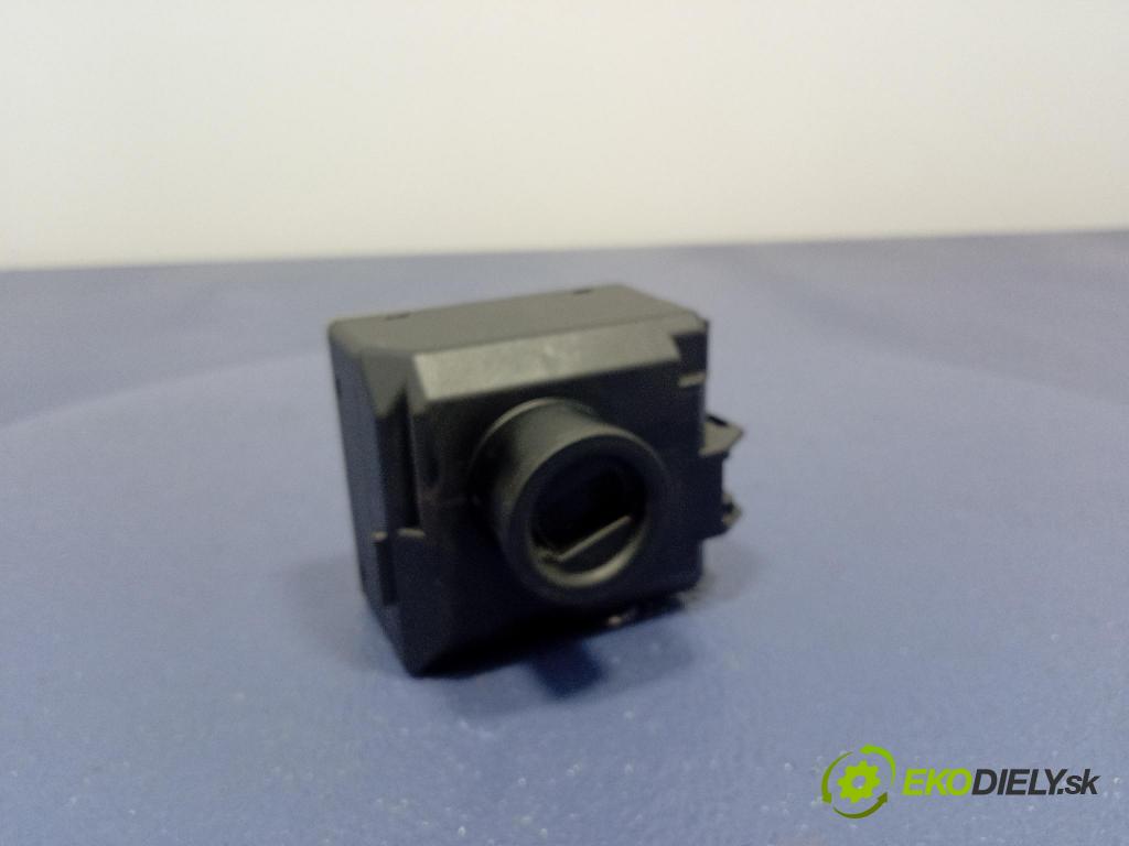 Mercedes B-Klasa 2013 Spínač zapaľovania: A2469057901