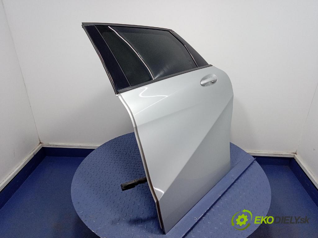 Mercedes B-Klasa 2013 dveře Zad: Vlevo, odjet: