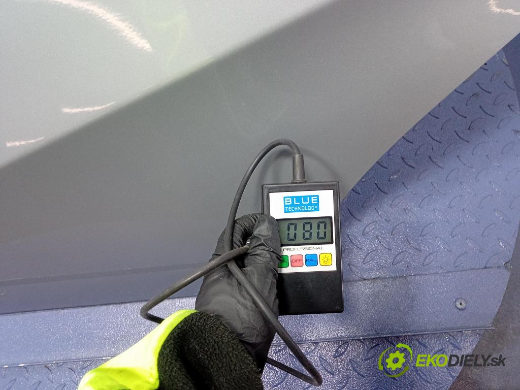 Mercedes B-Klasa 2013 dveře Zad: Vlevo, odjet: 