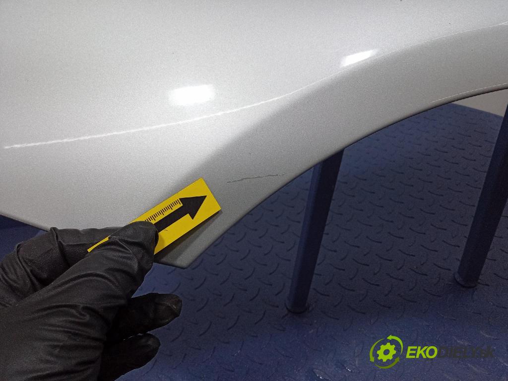 Mercedes B-Klasa 2013 blatnik před Levý: A246881010