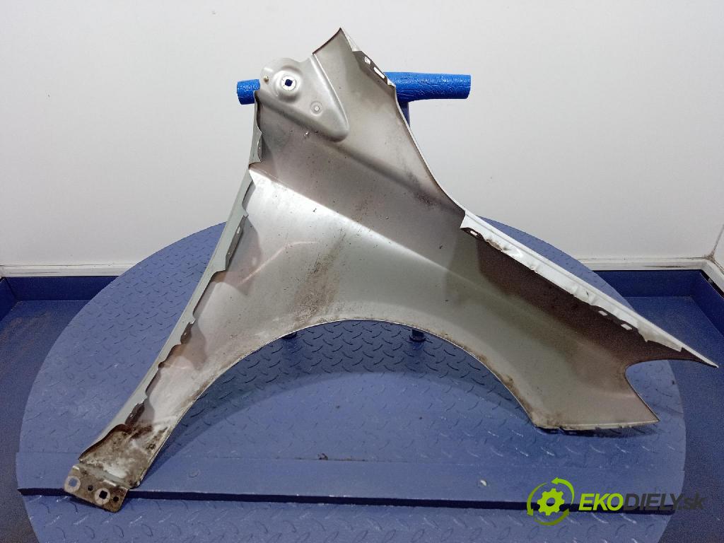 Mercedes B-Klasa 2013 blatnik před Levý: A246881010