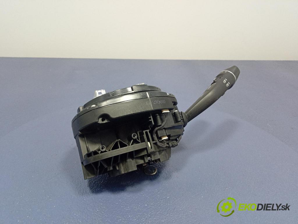 Mercedes B-Klasa 2013 prepínač Komplex: 414245