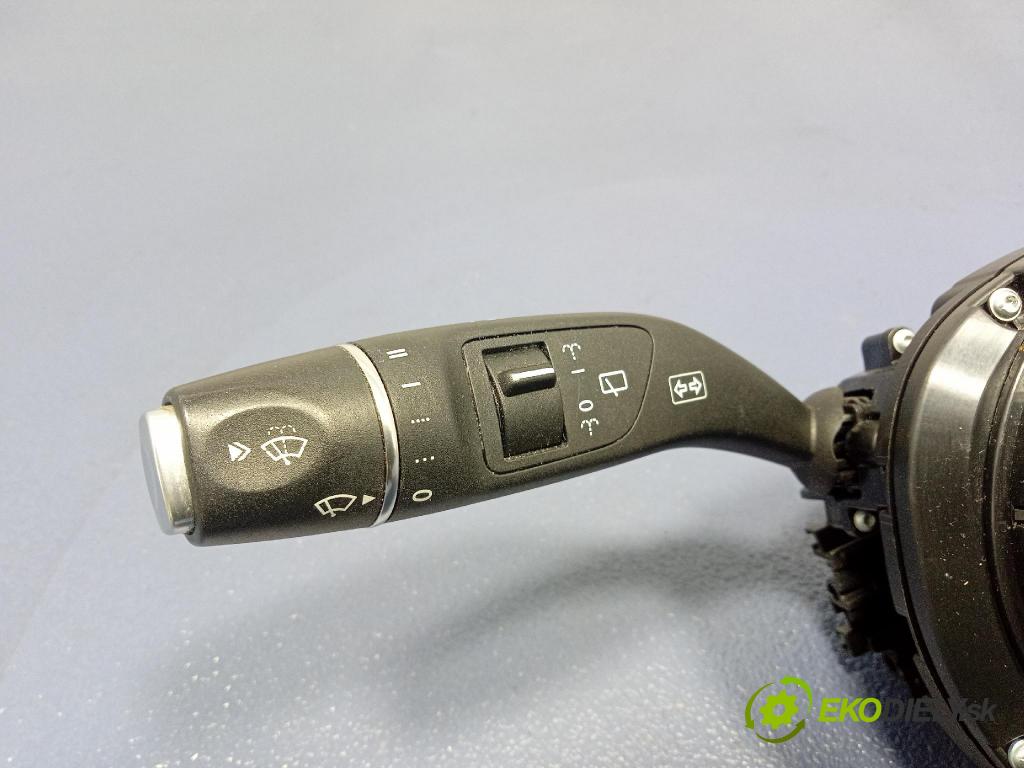 Mercedes B-Klasa 2013 prepínač Komplex: 414245