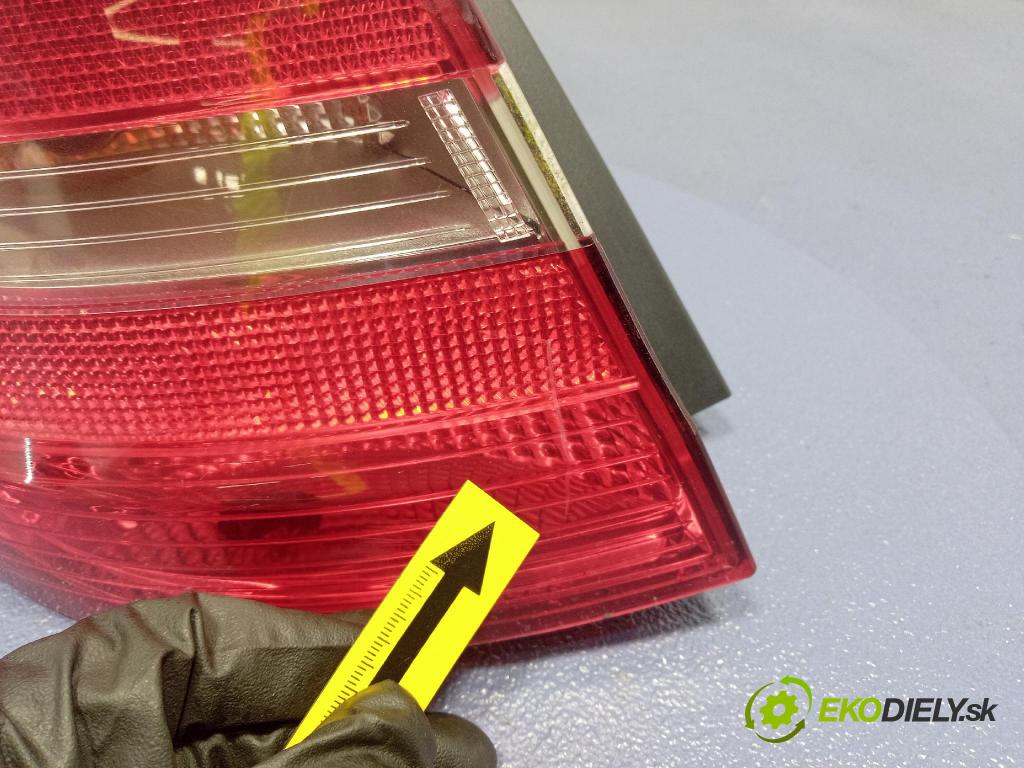 Mercedes B-Klasa 2013 světlo Zad: levá Mimo: A2468200164