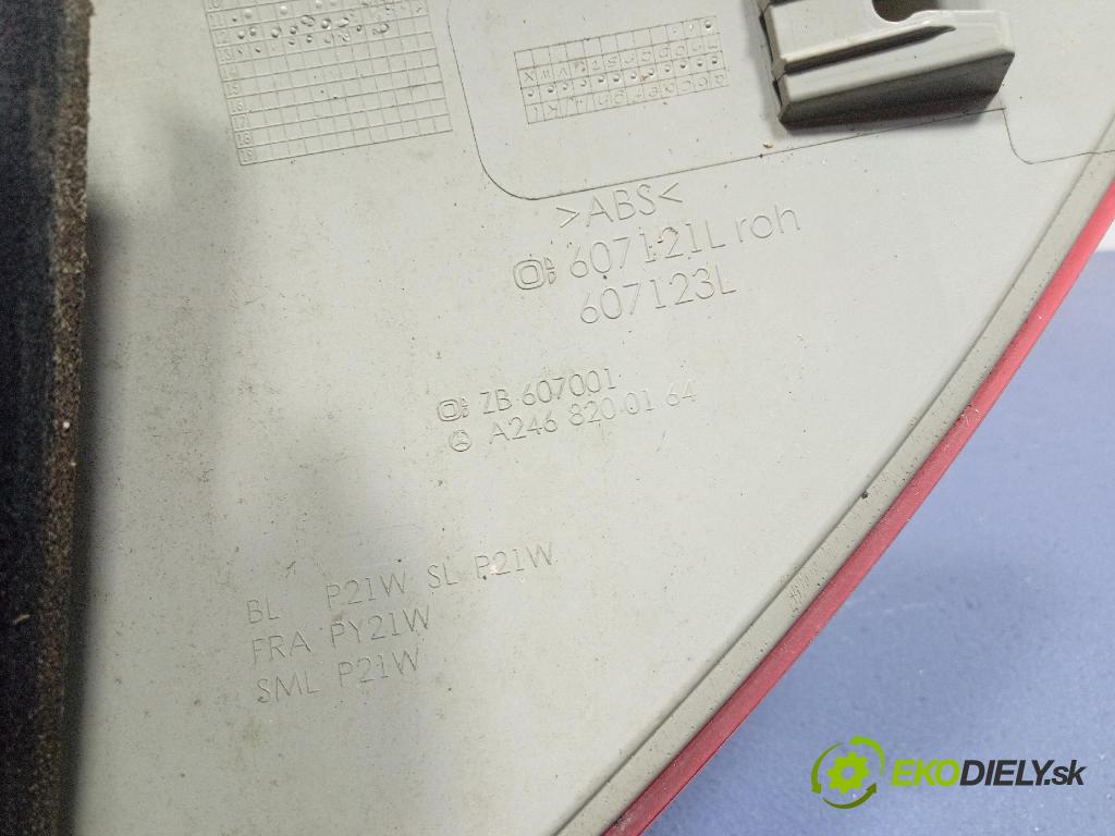 Mercedes B-Klasa 2013 světlo Zad: levá Mimo: A2468200164