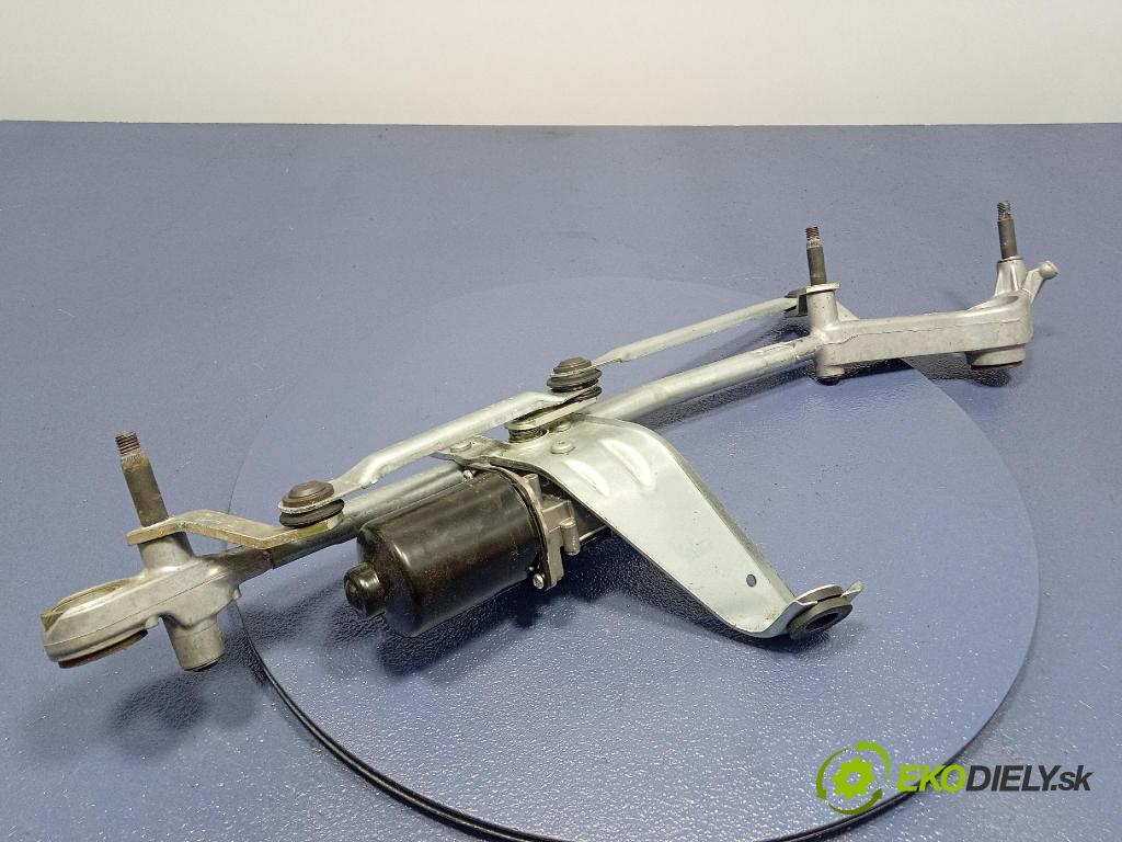 Mercedes B-Klasa 2013 mechanizmus motor: Stierače: Predné A2469065900