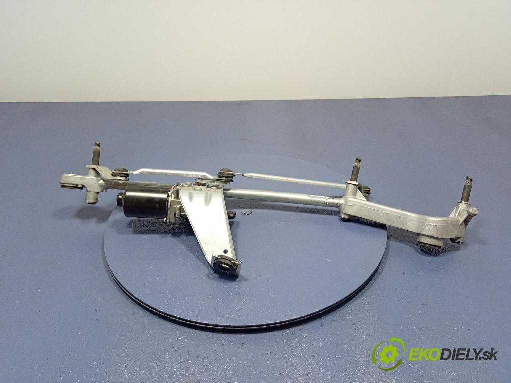 Mercedes B-Klasa 2013 mechanizmus motor: Stierače: Predné A2469065900