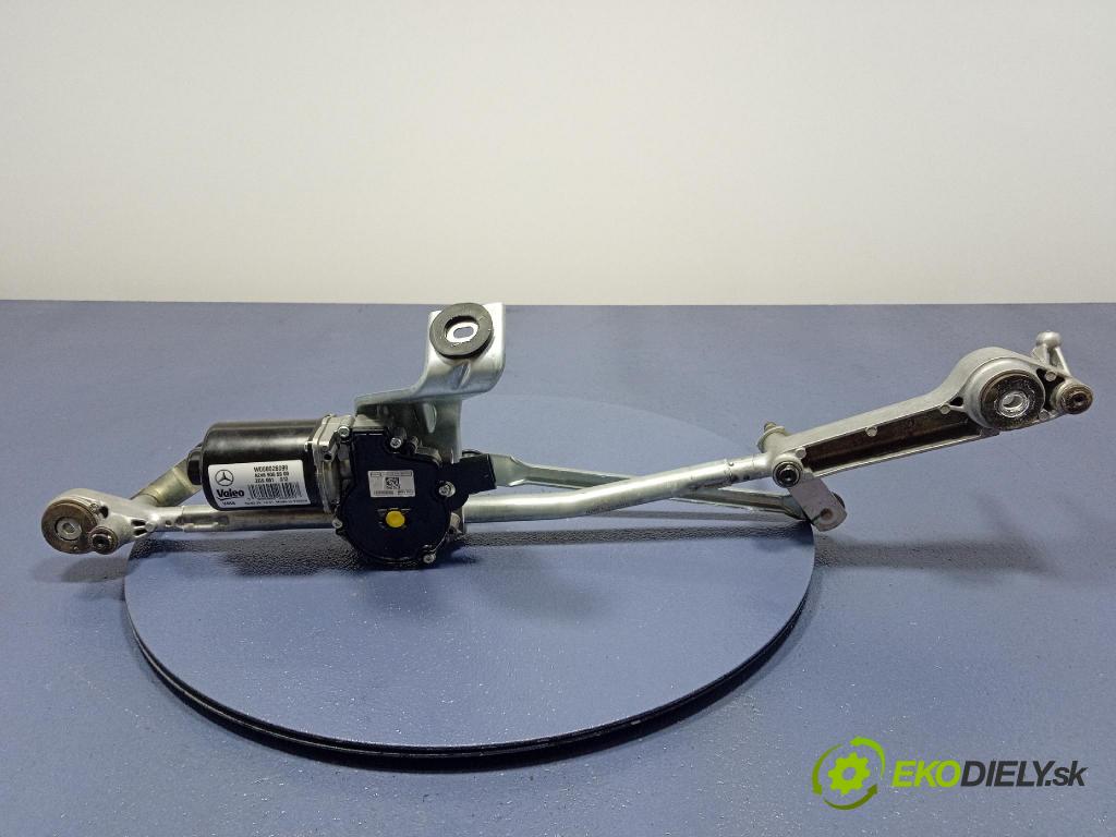 Mercedes B-Klasa 2013 mechanizmus motor: Stierače: Predné A2469065900