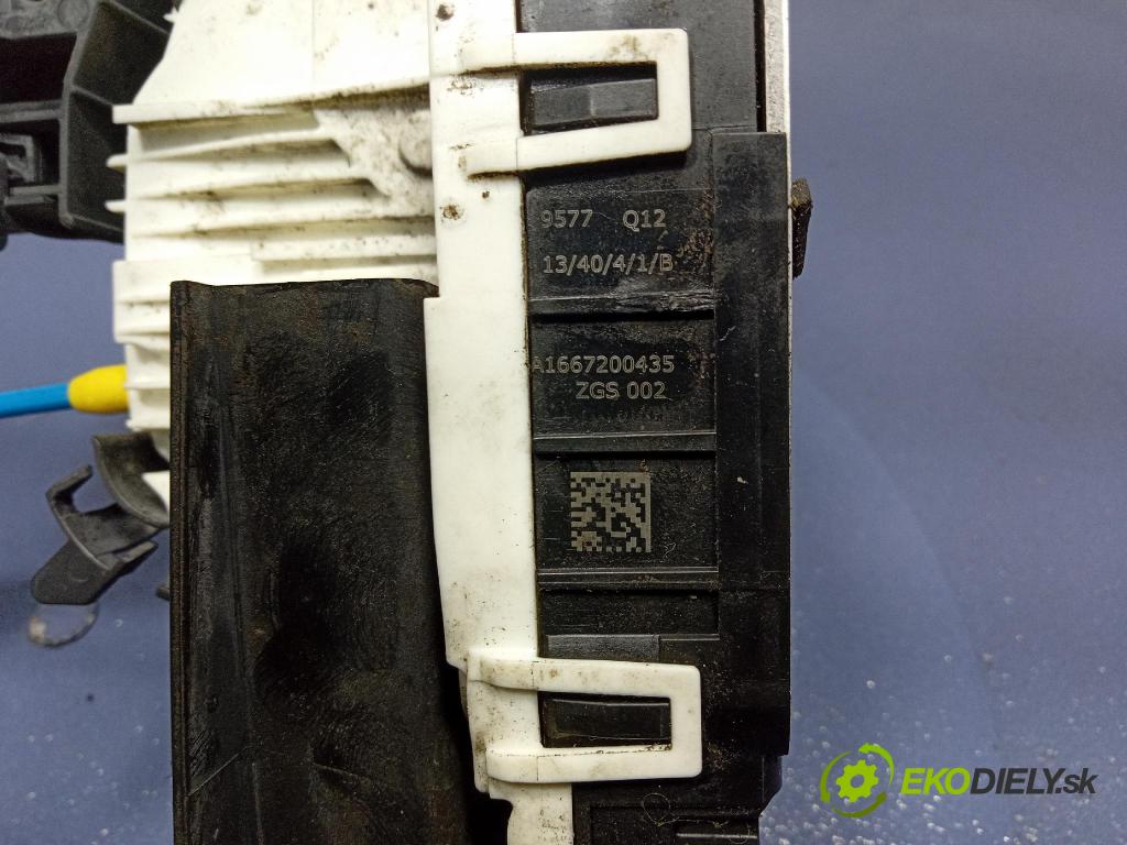 Mercedes B-Klasa 2013 zámek dveře před v pravo: A1667200435