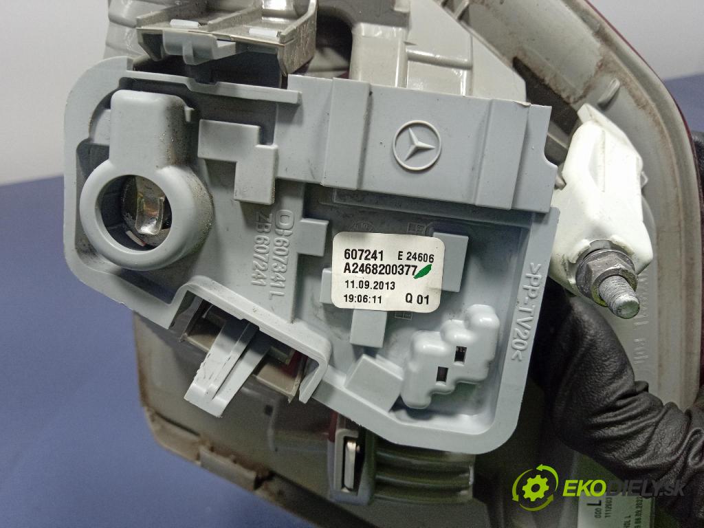 Mercedes B-Klasa 2013 svetlo / reflektor zad ľavá Vonkajsia: A2468200764