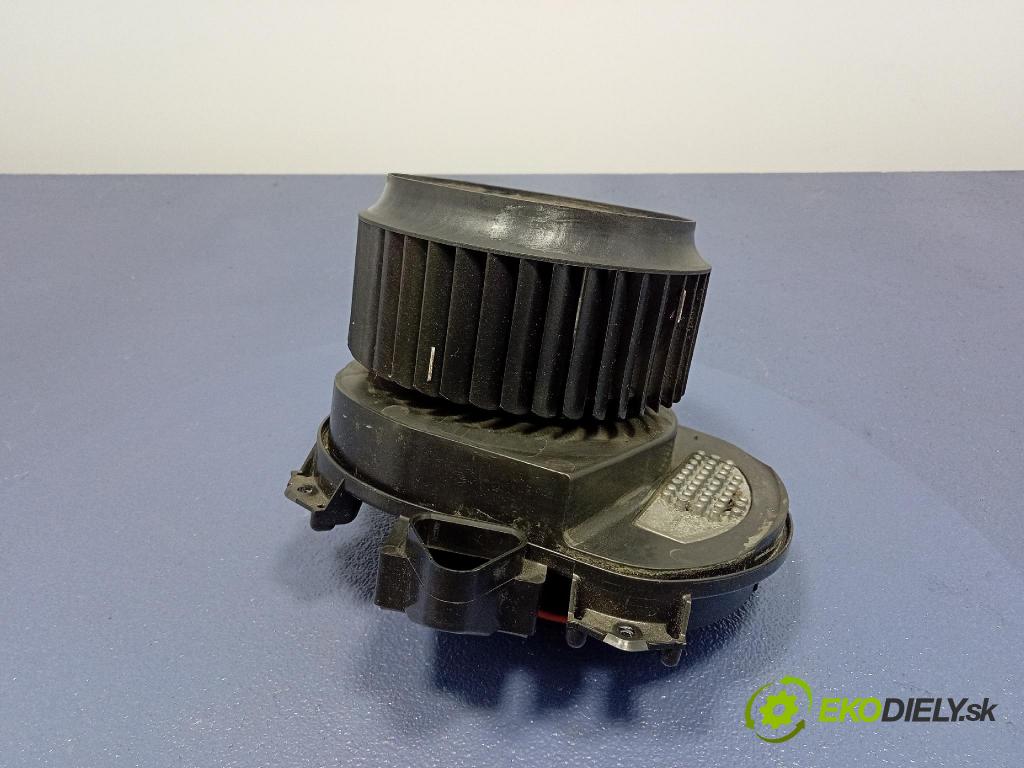 Mercedes B-Klasa 2013 ventilátor Vzduch: A2469064200