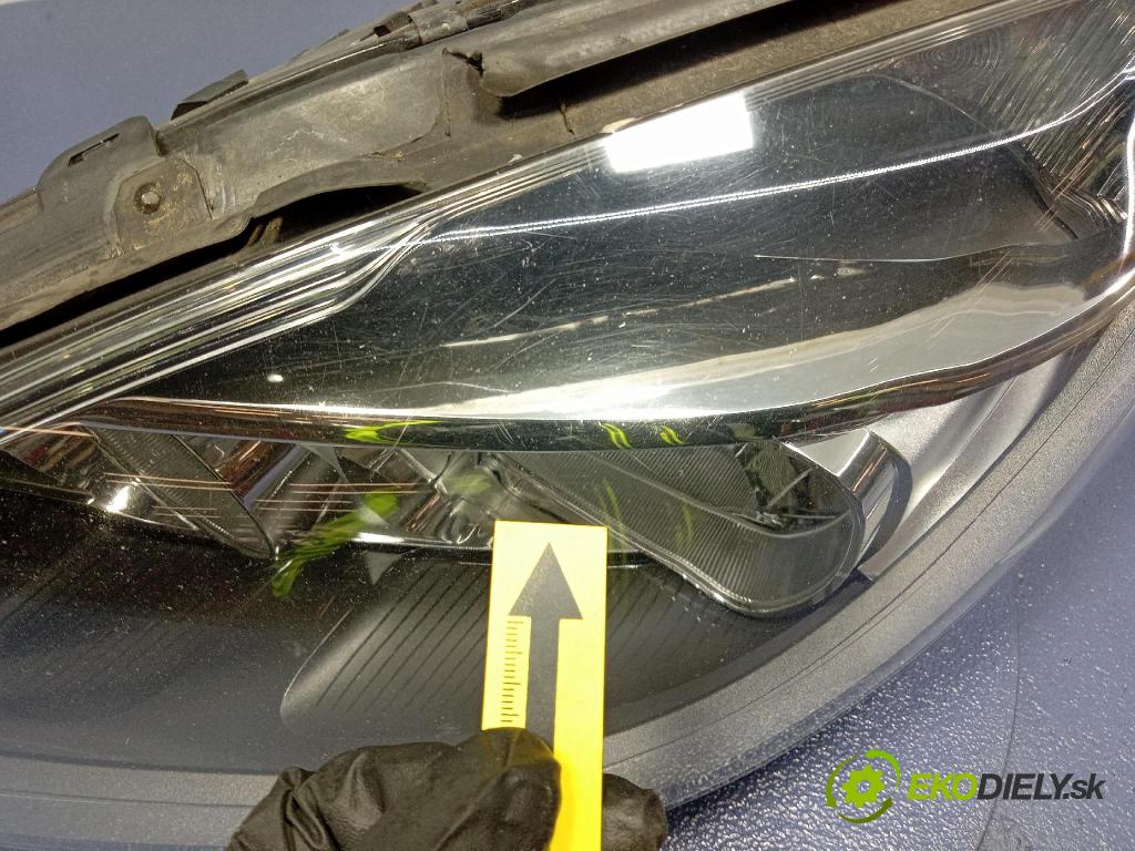 Mercedes B-Klasa 2013 světlo Levý: A2468200161