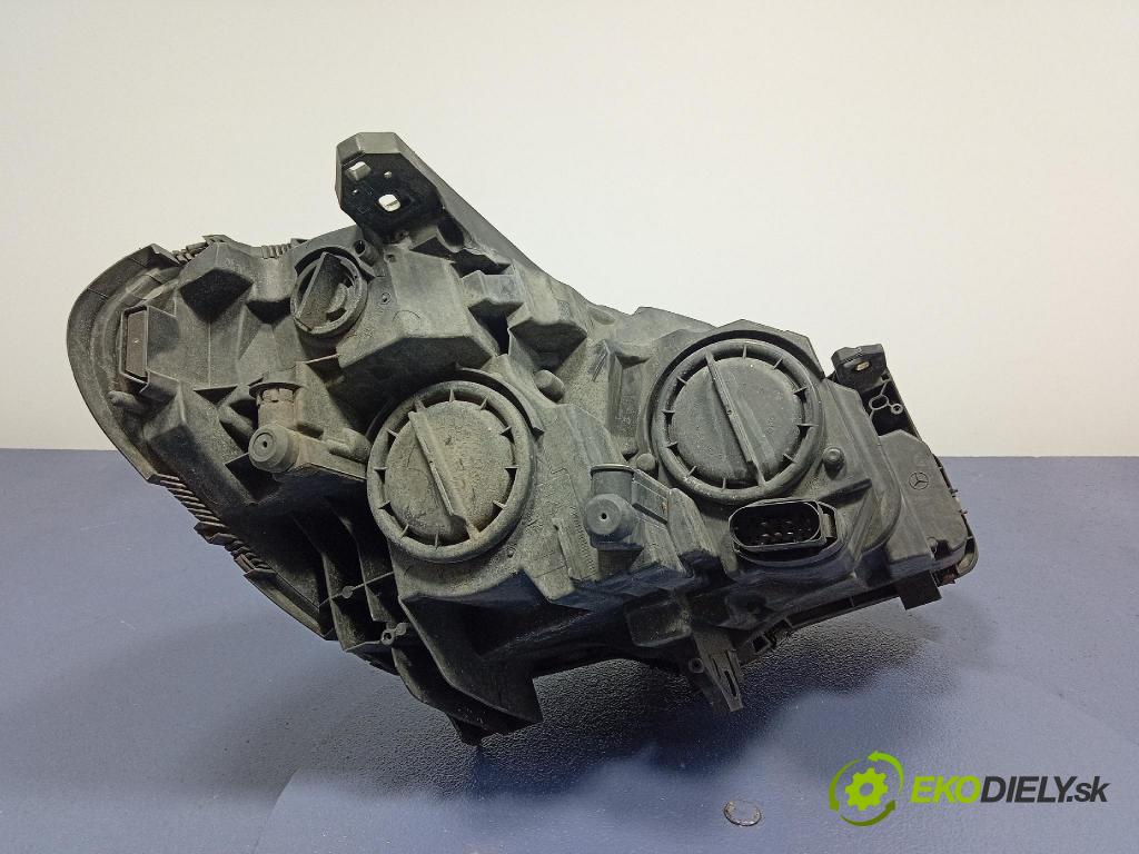 Mercedes B-Klasa 2013 světlo Levý: A2468200161