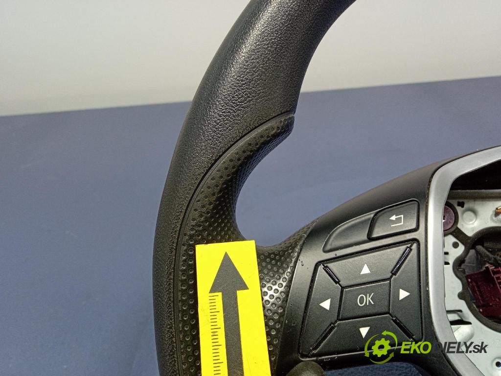 Mercedes B-Klasa 2013 volant A24646035039116