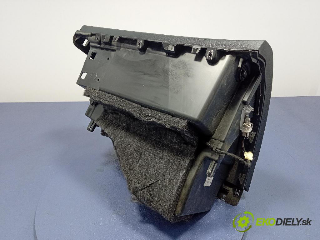 Mercedes B-Klasa 2013 kastlík JC2012659