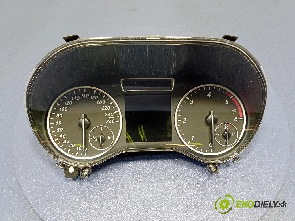 Mercedes B-Klasa 2013 prístrojovka/ budíky A2469006111