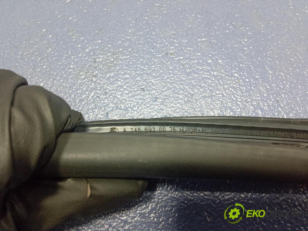 Mercedes B-Klasa 2013 Těsnění: dvere 