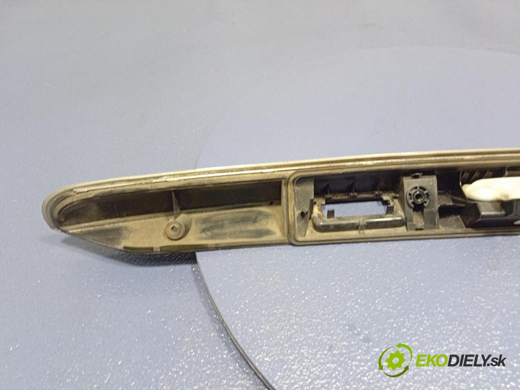 Mercedes B-Klasa 2013 lišta kufr A2467400793