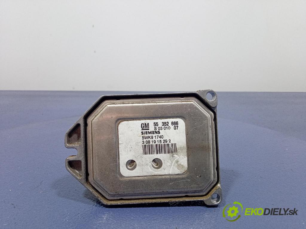 Opel Vectra 2003 riadiaca jednotka Motor: 55352666