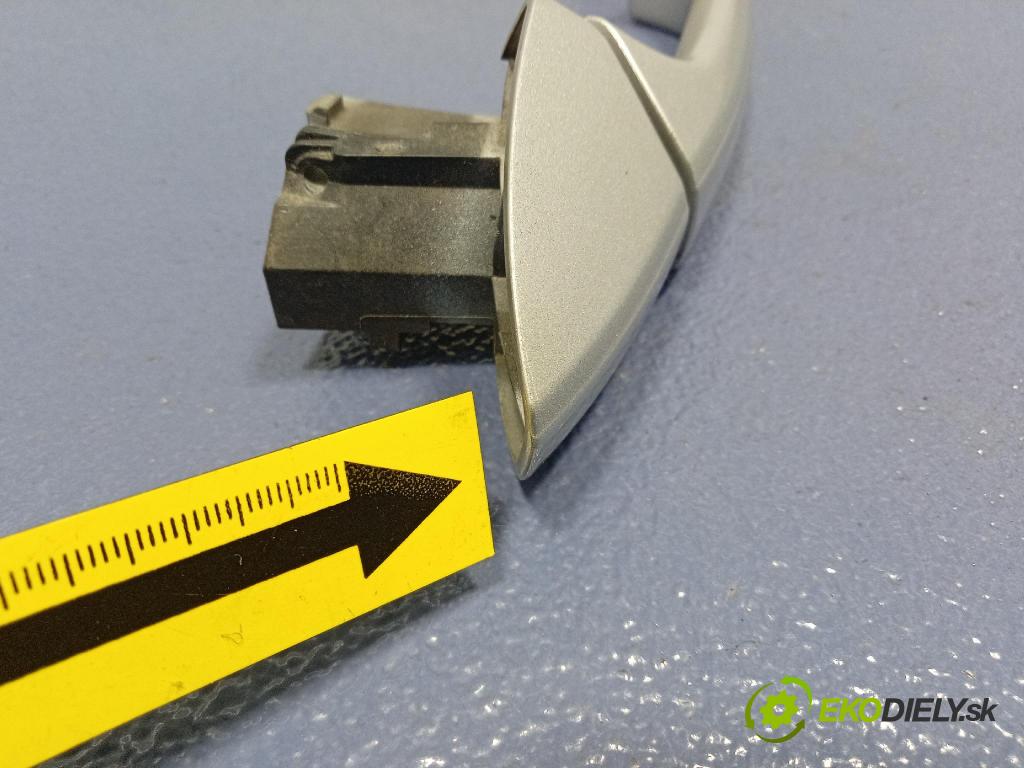 Mercedes B-Klasa 2013 klika před Práva: A2047600270