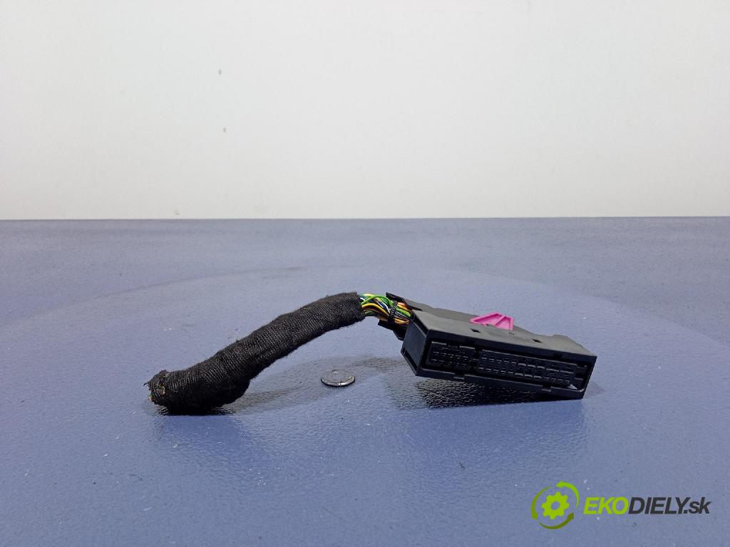 Audi A4 2009 inštalácia Elektrický: 1534180-1